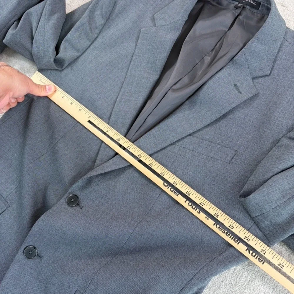 Banana Republic Slim Fit 2 Piece Suit‎ Grey Sharkskin Men 44R Pants 33x29 Office